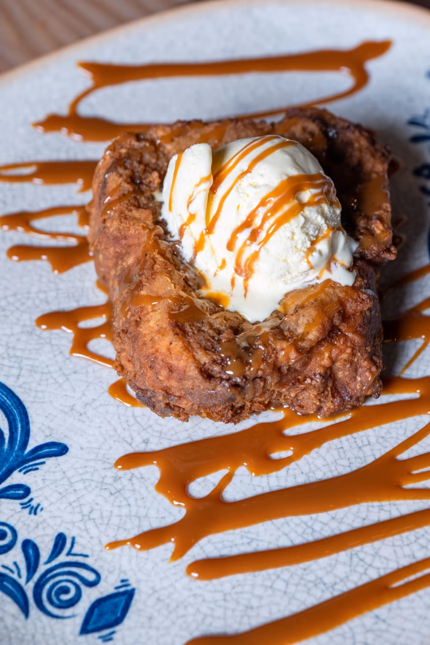 Torrija de pan brioche con helado